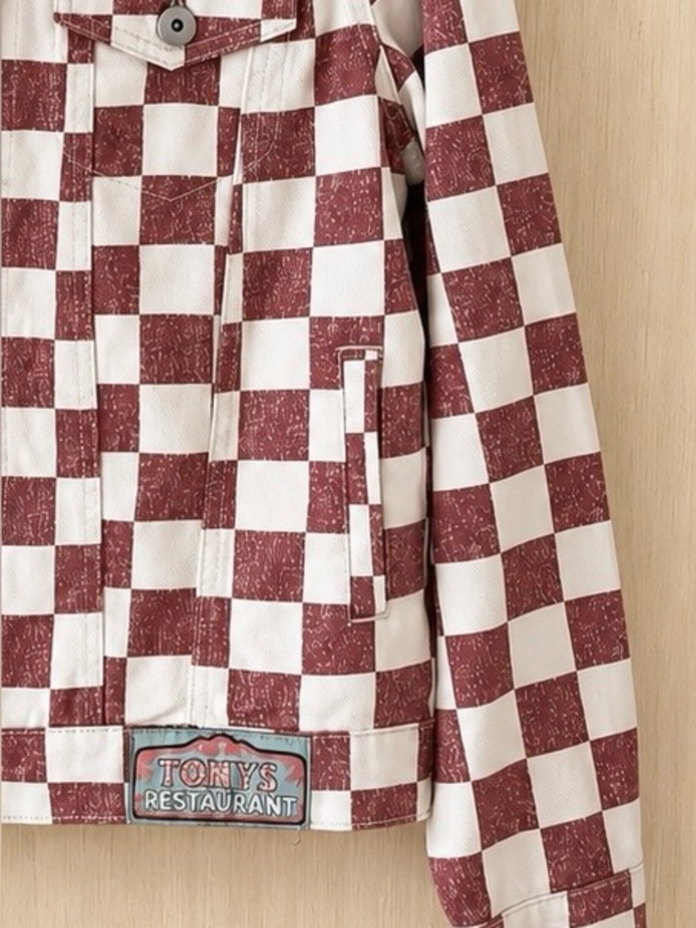 Disney Lady and the Tramp Tony’s Restaurant Checkered Jacket Medium NWT - Picture 4 of 7
